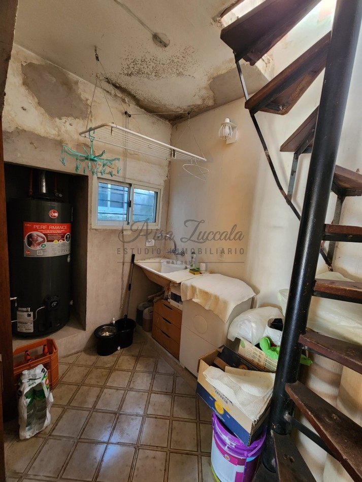 EN VENTA! CASA 5 AMBIENTES + DEPTO A TERMINAR 