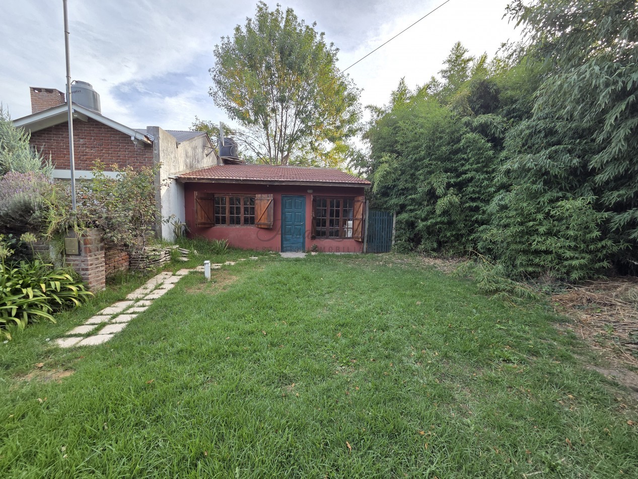 EN VENTA ! CASA 2 AMBIENTES - ZONA ACANTILADOS